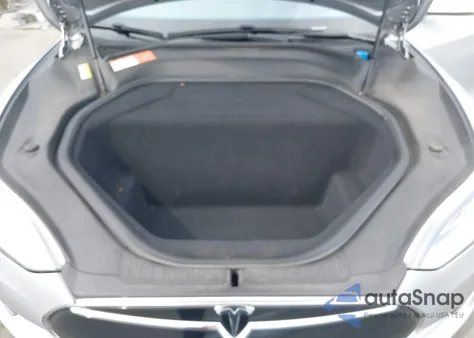 2016 Tesla Model S 90D/P100D/P85D/P90D z USA, uszkodzony, nr VIN 5YJSA1E46GF136068